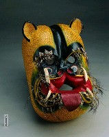 藏品(塗漆老虎面具)的圖片